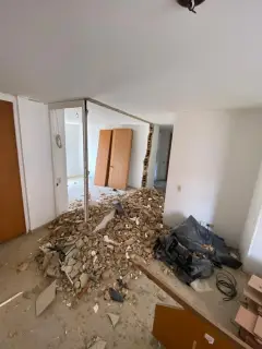 Torrelogos apartment interior renovation before 02